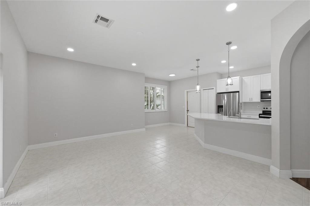 11528 Woodmount LN photo 11