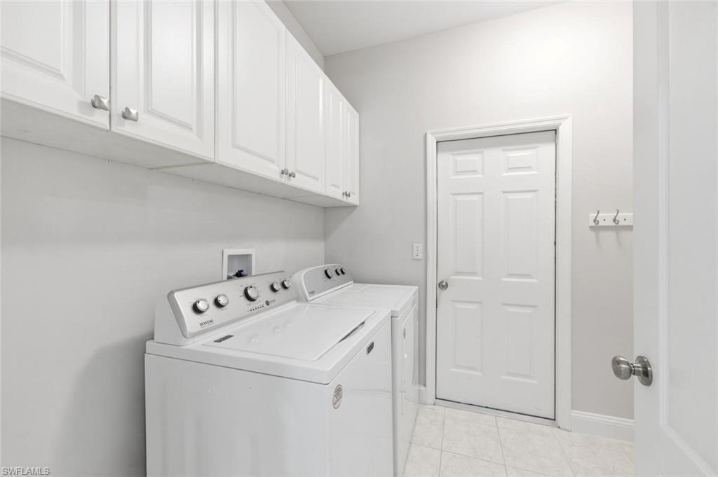 11528 Woodmount LN photo 19