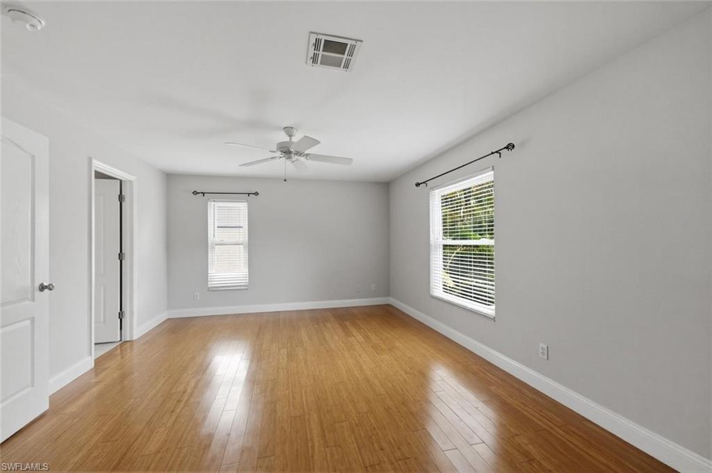 11528 Woodmount LN photo 21