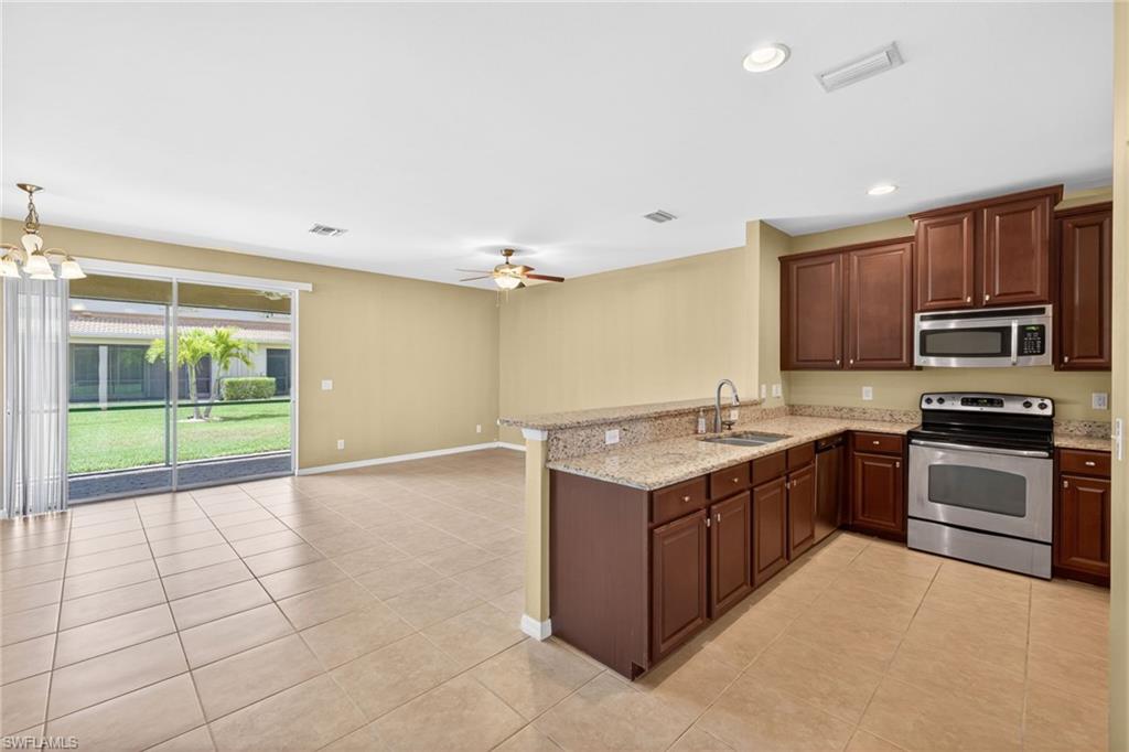 3806 Clearbrook LN photo 7