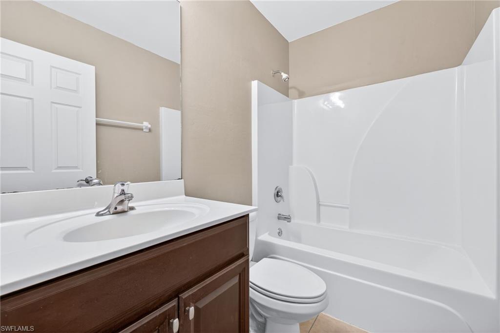 3806 Clearbrook LN photo 19