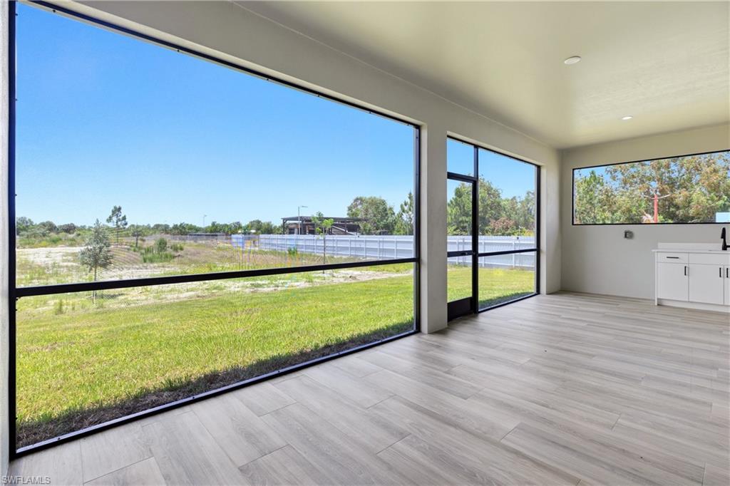 4431 Everglades BLVD N photo 36