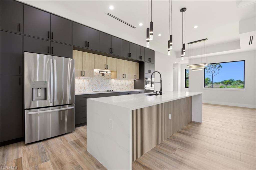 4431 Everglades BLVD N photo 9