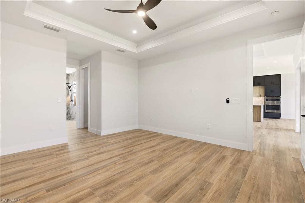 4431 Everglades BLVD N photo 18