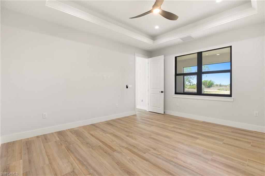 4431 Everglades BLVD N photo 19