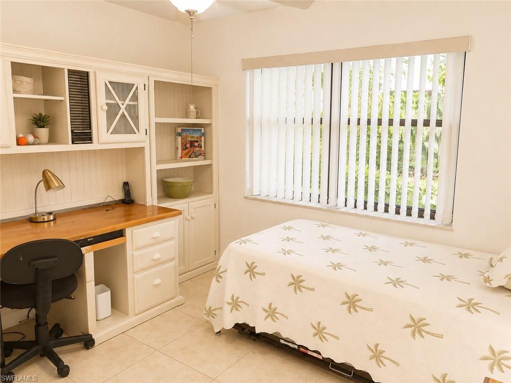 11901 Caraway LN 104 photo 8