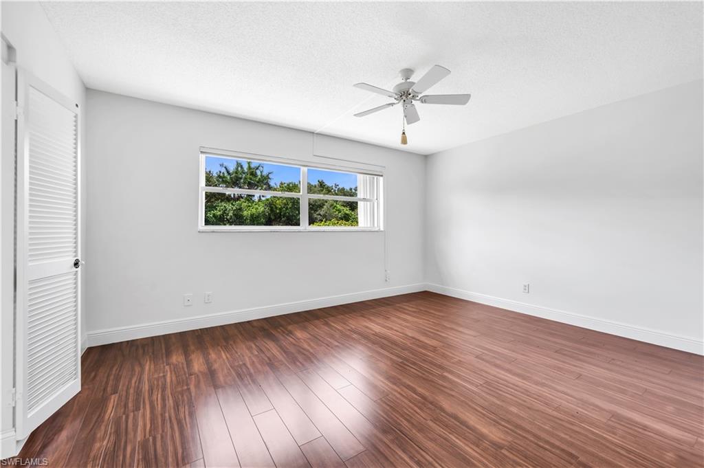 600 Valley Stream DR D3 photo 16