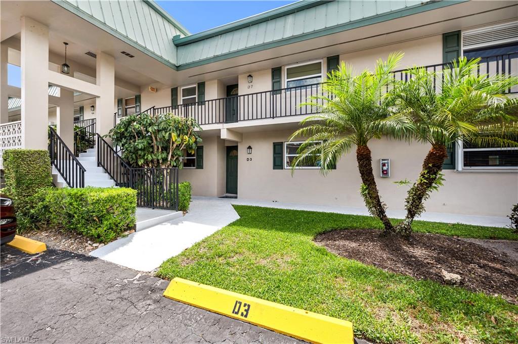 600 Valley Stream DR D3