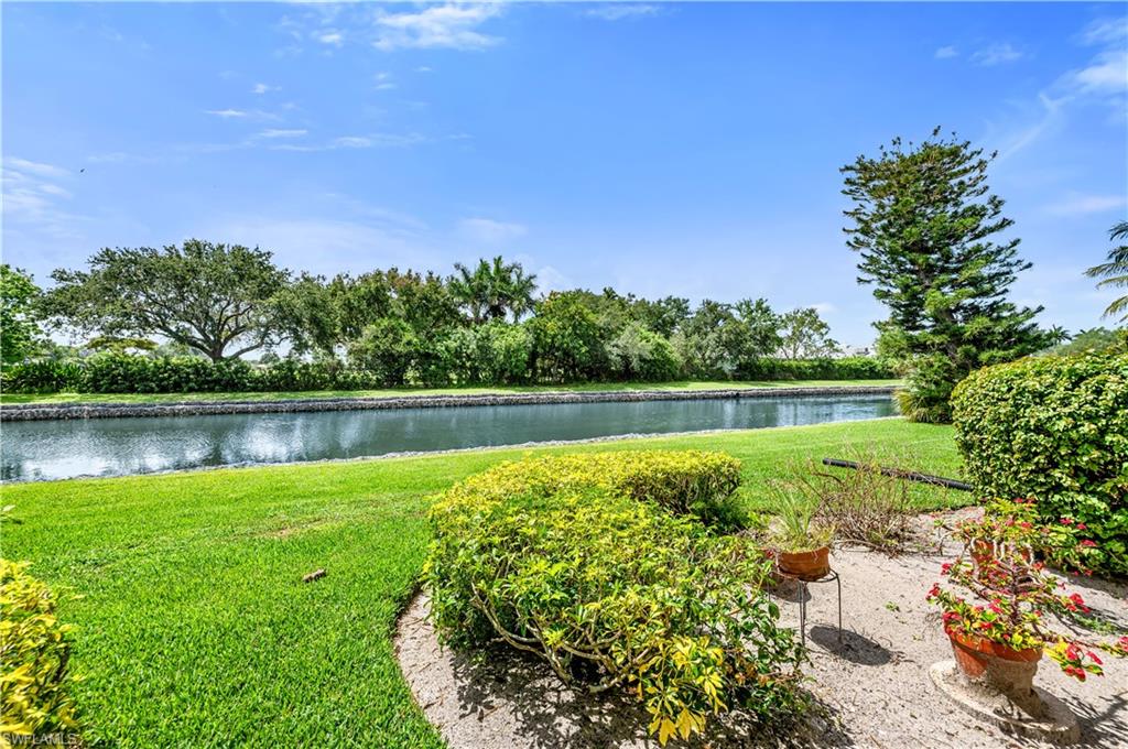 600 Valley Stream DR D3 photo 19