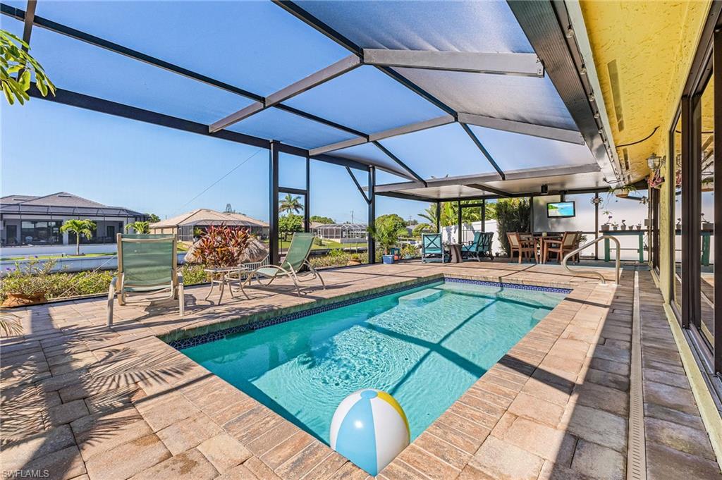 Pool deck with custom screen enclosure