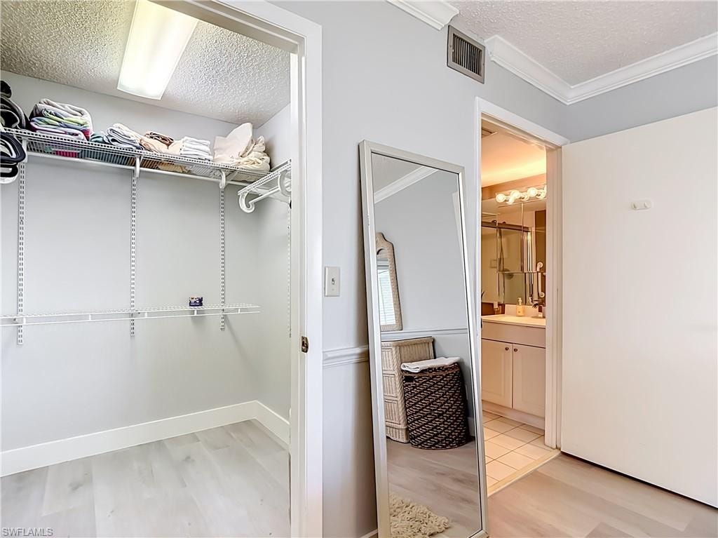 1708 Kings Lake BLVD 5-106 photo 31
