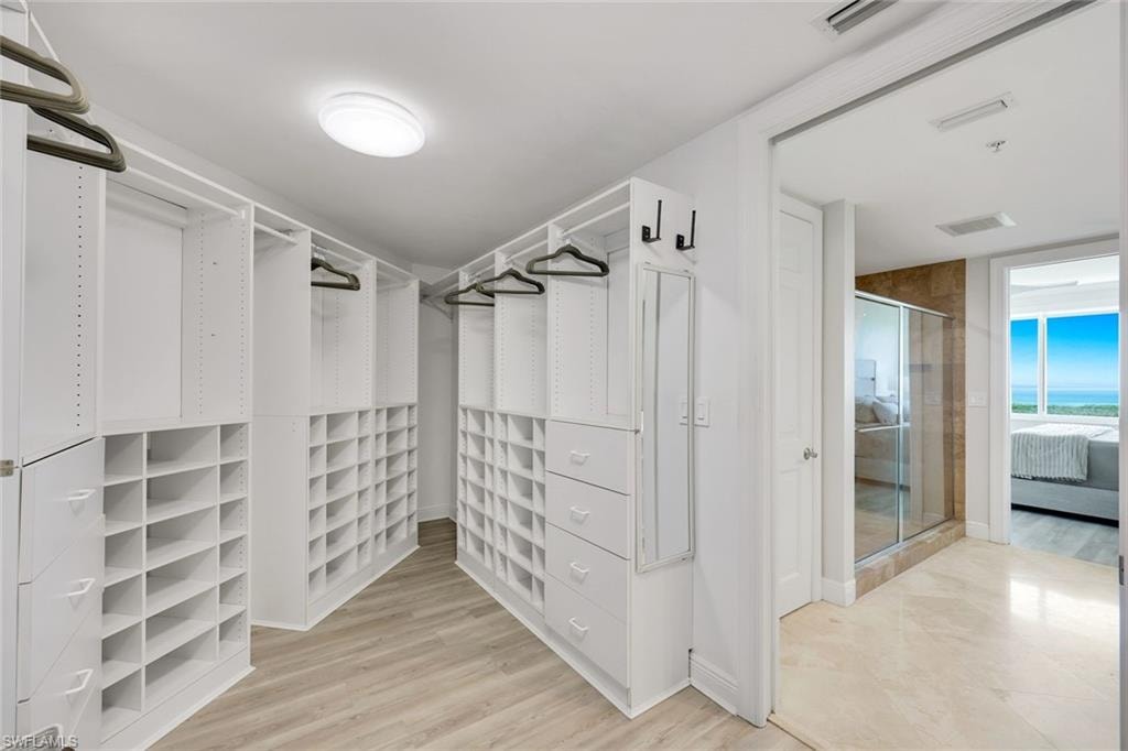 275 Indies WAY 1703 photo 12