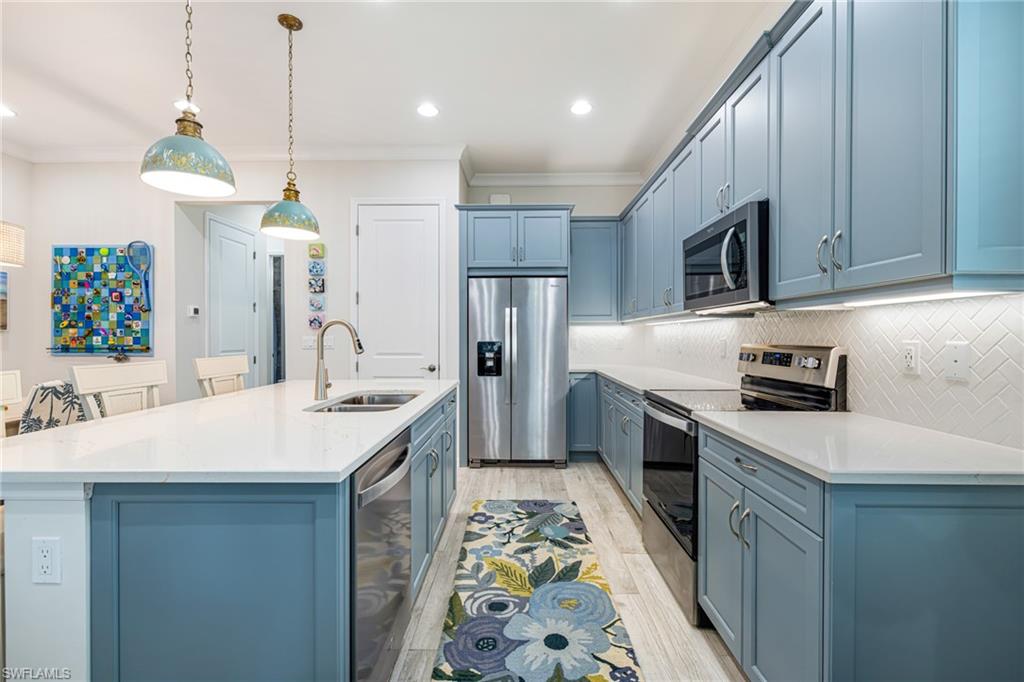 7178 Saona CT photo 8