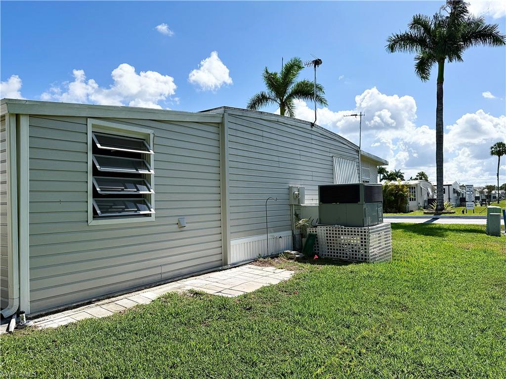 22 Turquoise AVE 22T