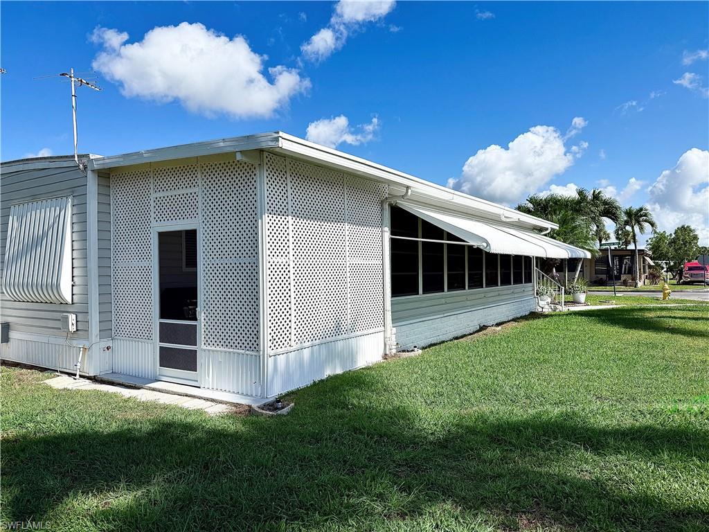 22 Turquoise AVE 22T