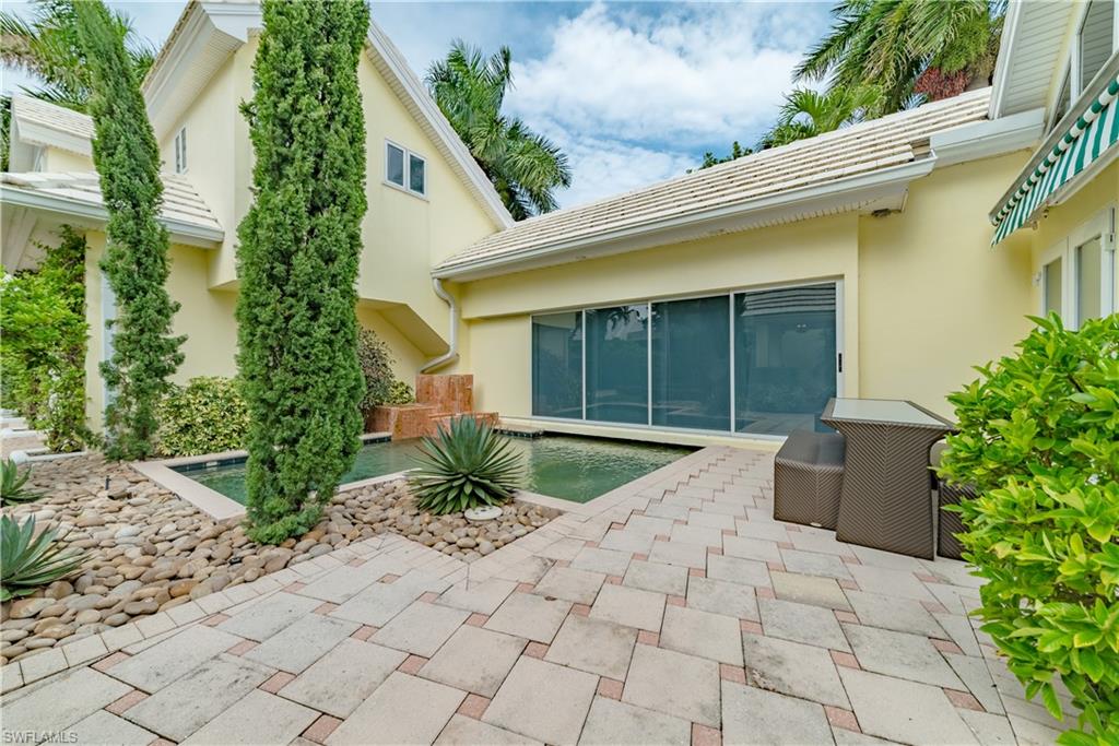 883 Galleon DR
