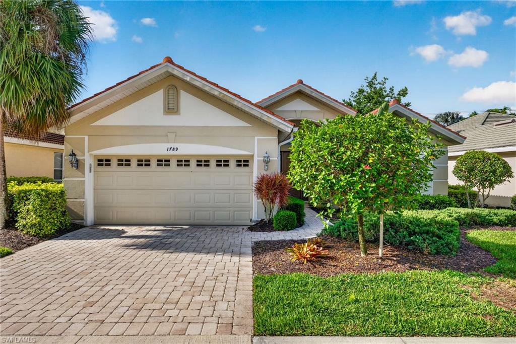 1789 Winding Oaks WAY