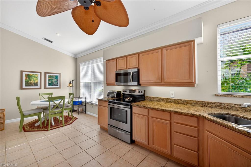 1789 Winding Oaks WAY photo 15
