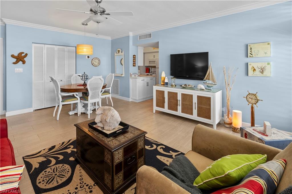 240 Seaview CT 413 photo 7