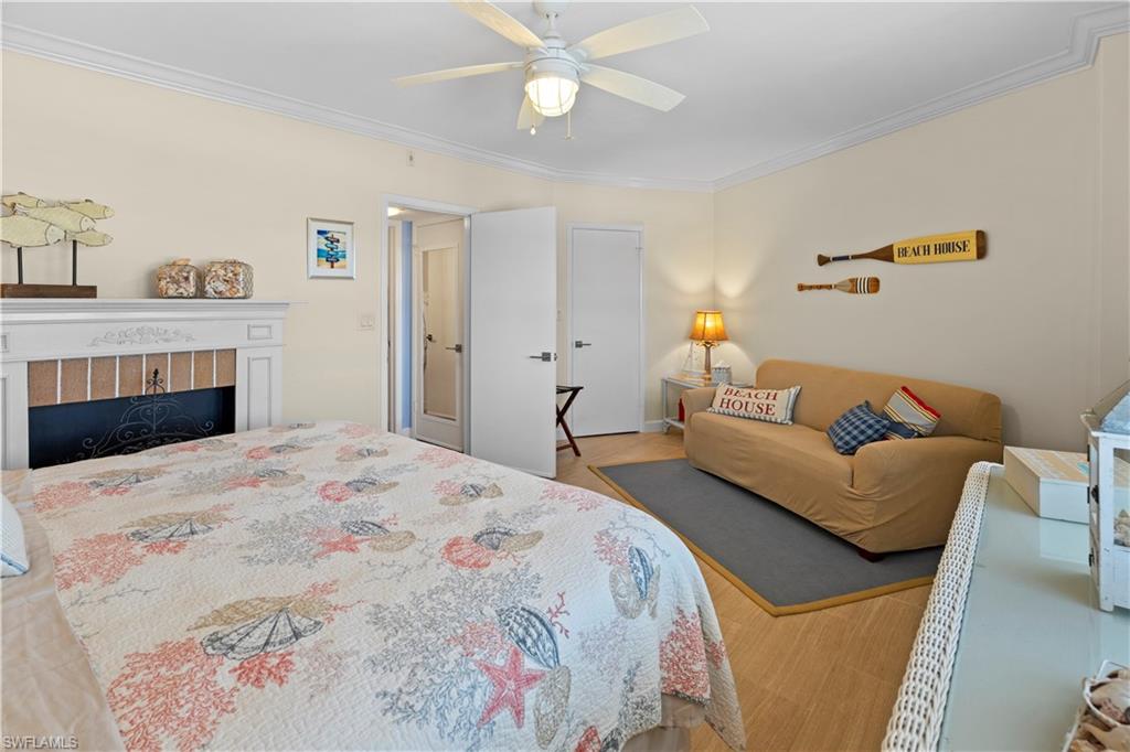 240 Seaview CT 413 photo 24