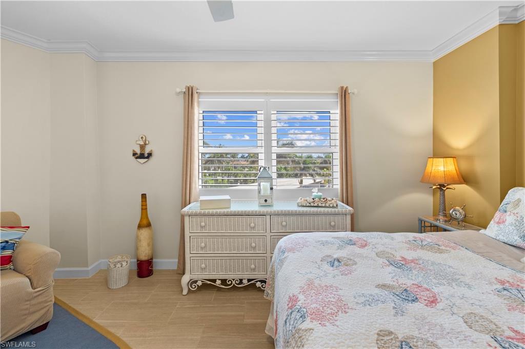 240 Seaview CT 413 photo 21