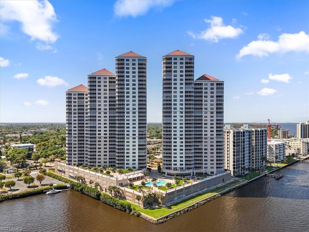 2104 W 1st ST 2503