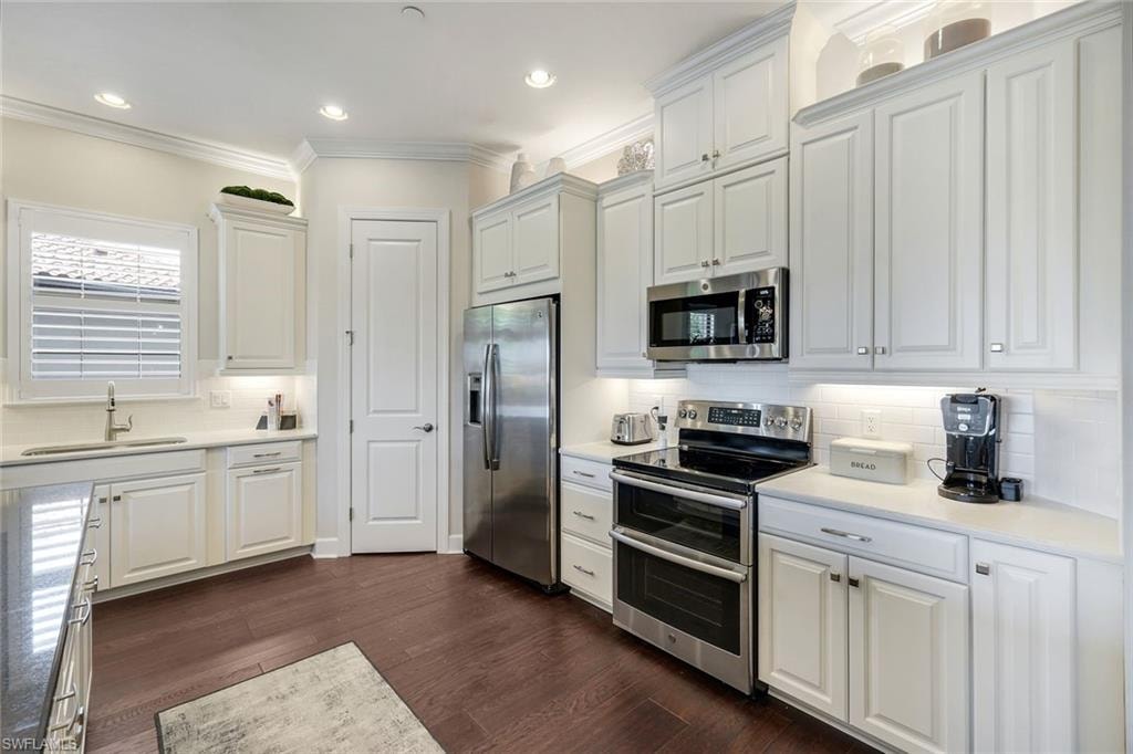 9684 Montelanico LOOP 204 photo 17