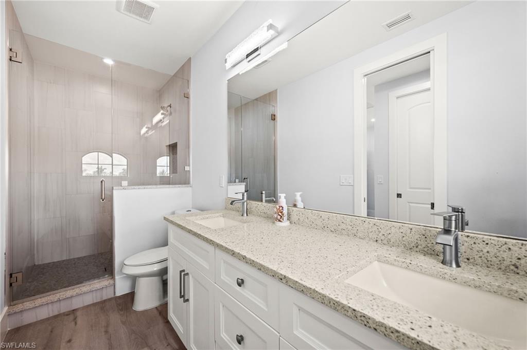 388 Pine AVE photo 29