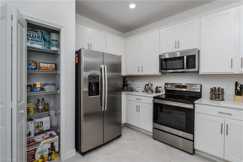 2140 Dragonfruit WAY