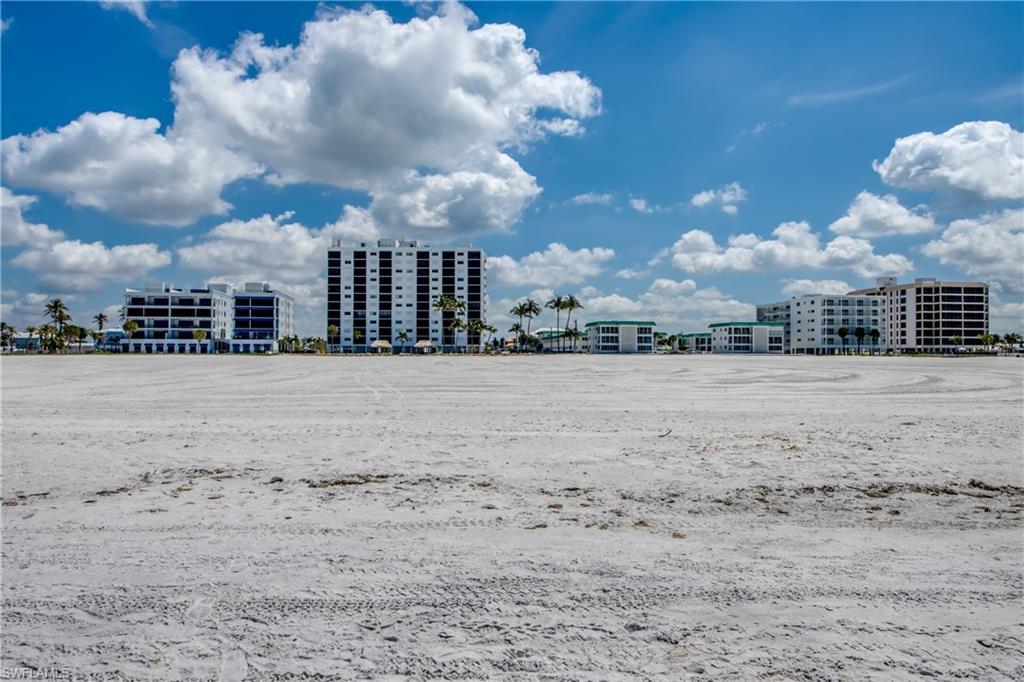 6400 Estero BLVD 1101