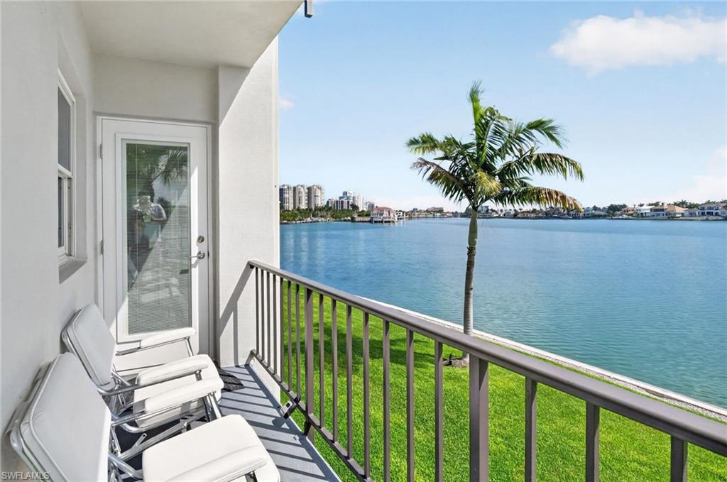 Balcony on the Bay