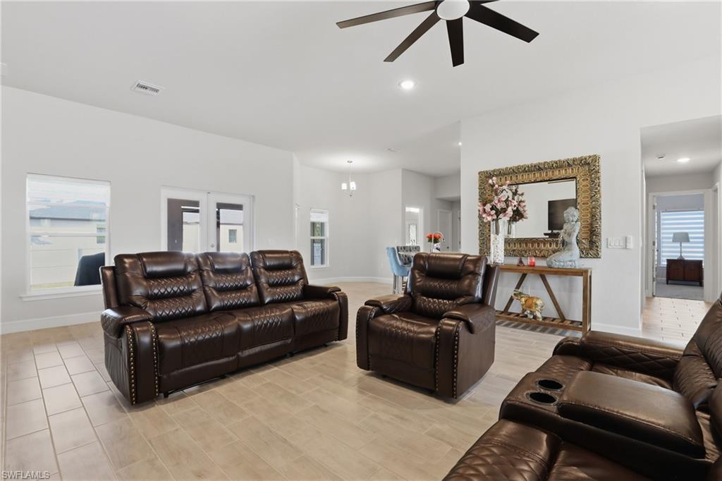 14735 Keystone BLVD photo 10