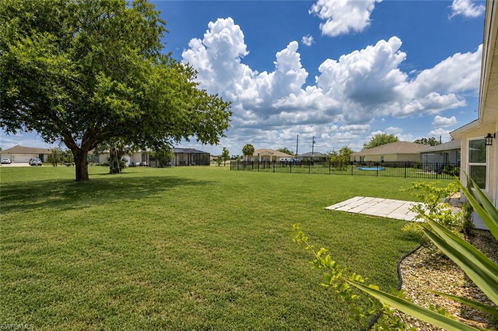 25324 Lychee CT photo 10