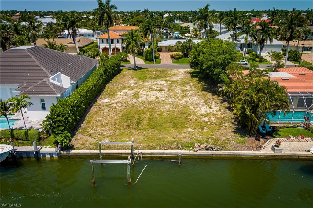 2165 Tarpon RD