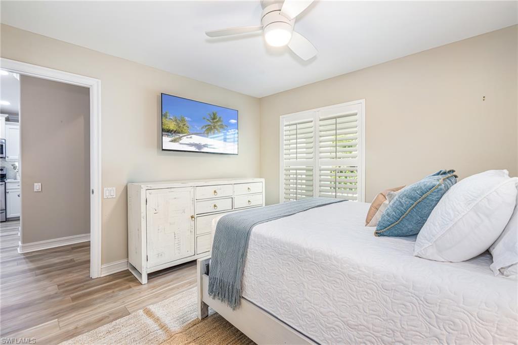 975 Tarpon Cove DR 204 photo 31