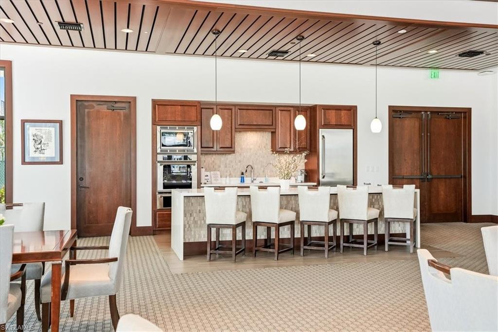 2400 Gulf Shore BLVD N 604 photo 42