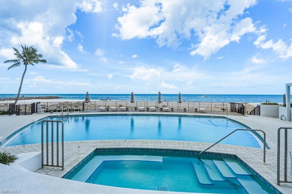 2400 Gulf Shore BLVD N 604 photo 45