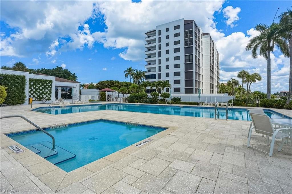 2400 Gulf Shore BLVD N 604 photo 37