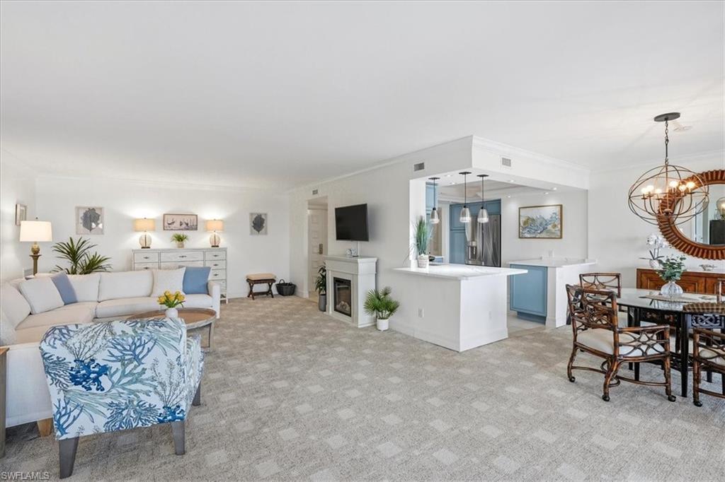 2400 Gulf Shore BLVD N 604 photo 8