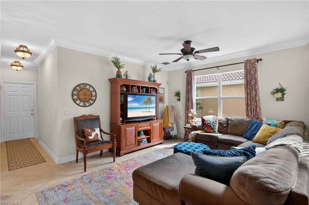 10284 Crepe Jasmine LN photo 6