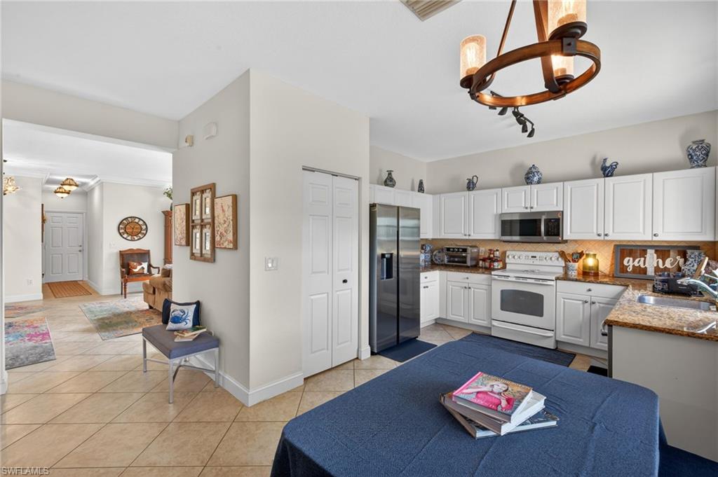 10284 Crepe Jasmine LN photo 13