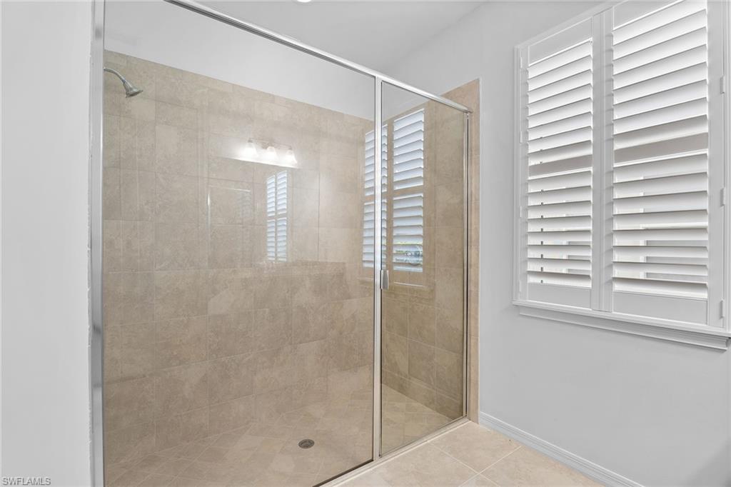 14107 Nautica CT photo 18
