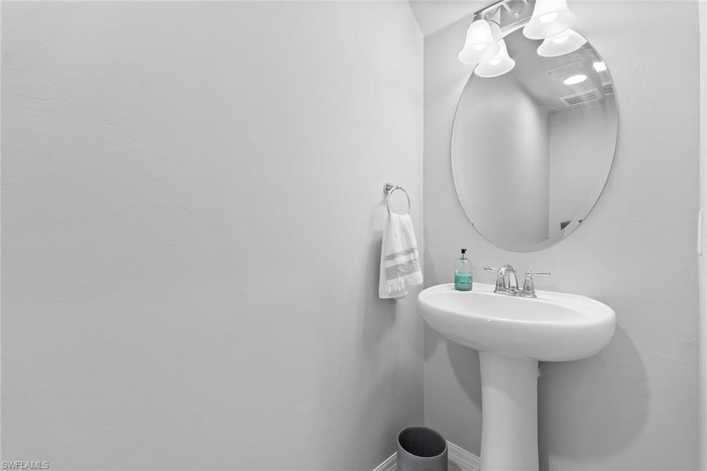 14107 Nautica CT photo 19