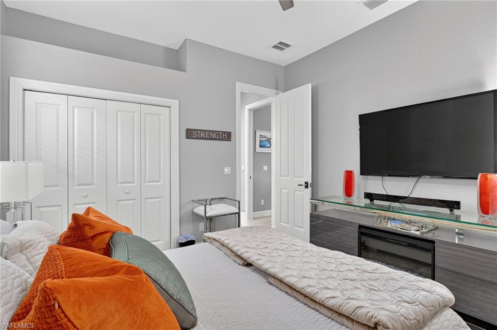 Guest Bedroom with functional space