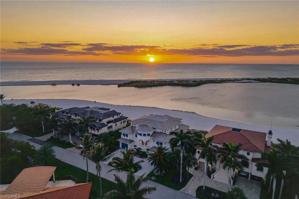 158 Beach DR