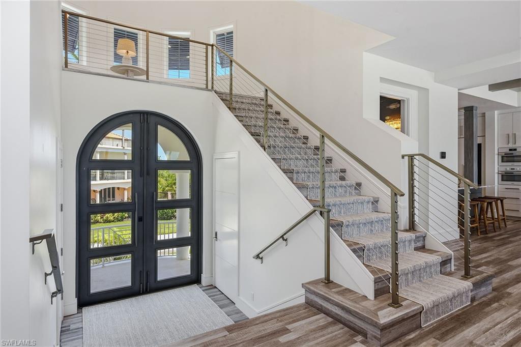 158 Beach DR