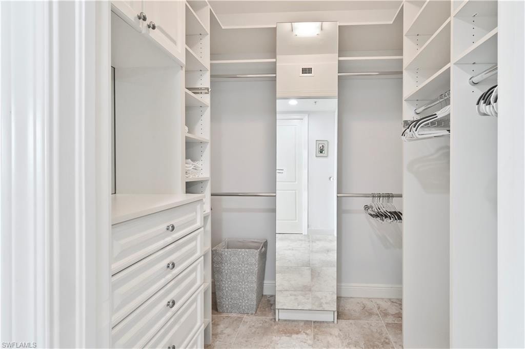 2 master walk-in closets