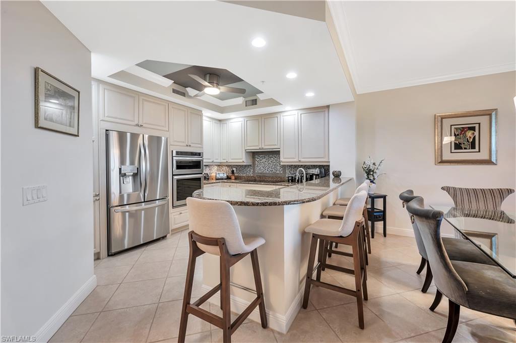 Breakfast bar seating for 4