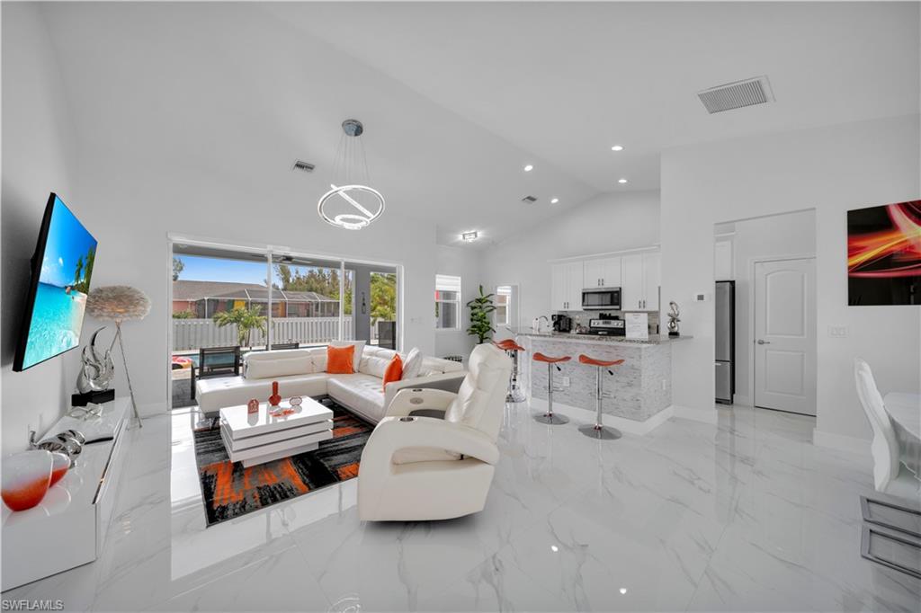 2627 NW 11th ST