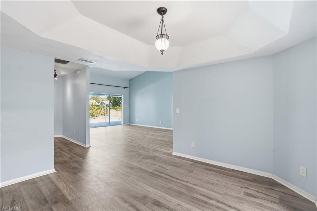 17306 Meadow Lake CIR photo 9